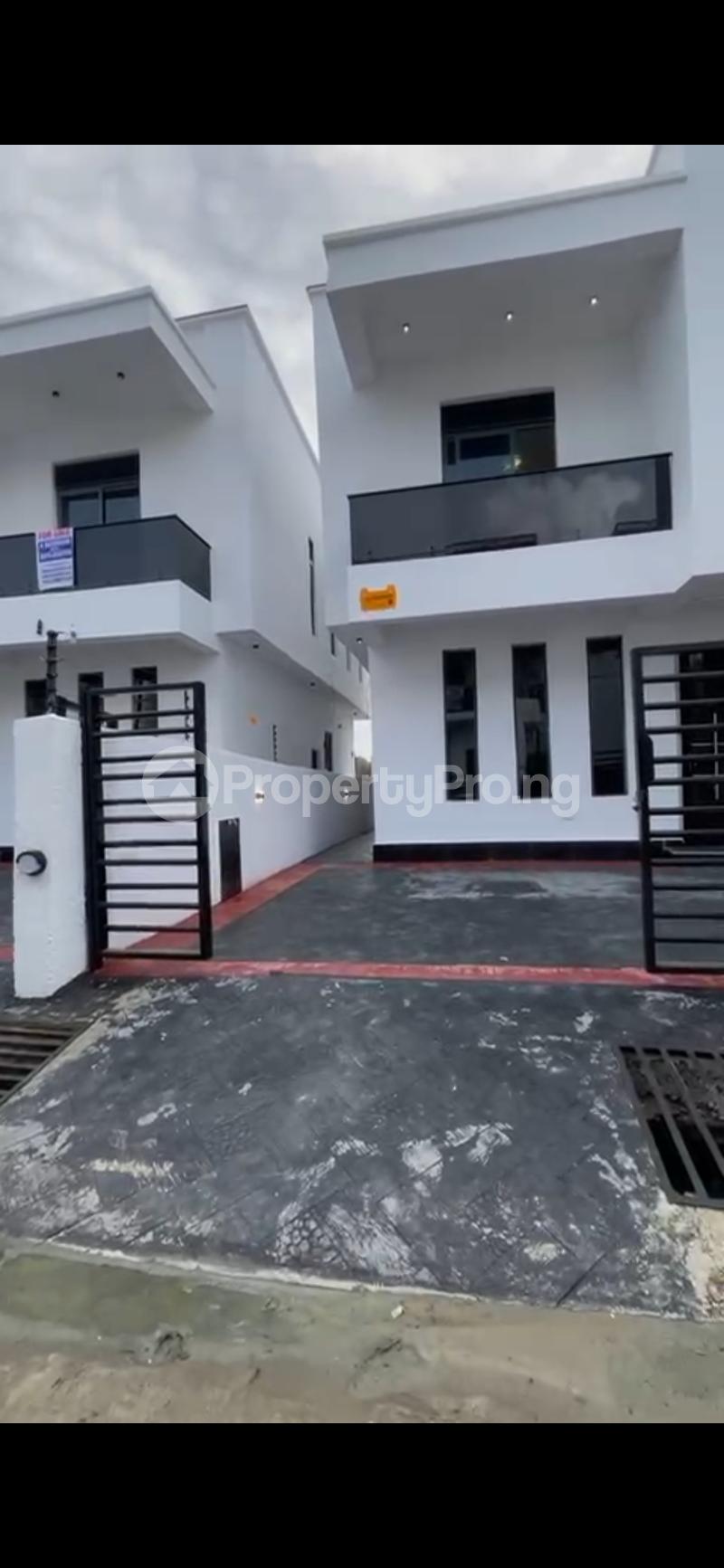 4 bedroom House for sale Ado Road Ajah Lagos