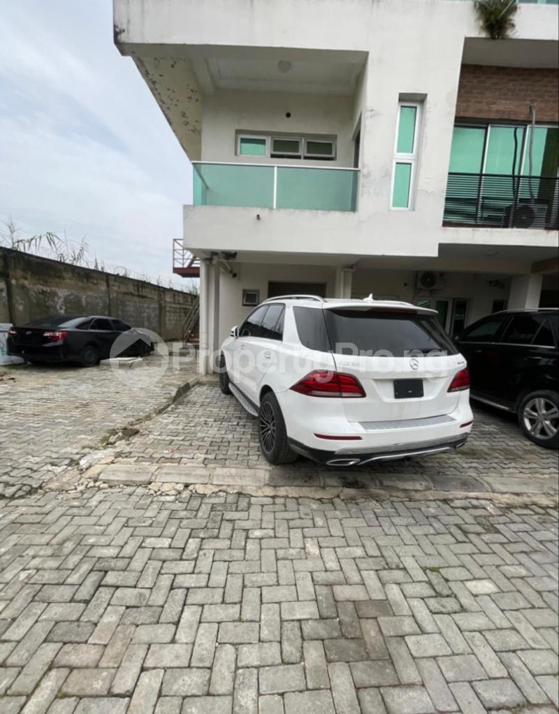 4 bedroom House for sale Chevron Drive Lekki Lagos