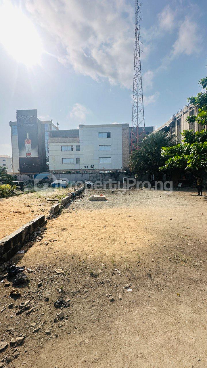 Land for sale By Ajose Adeogun, Victoria Island Lagos - 0