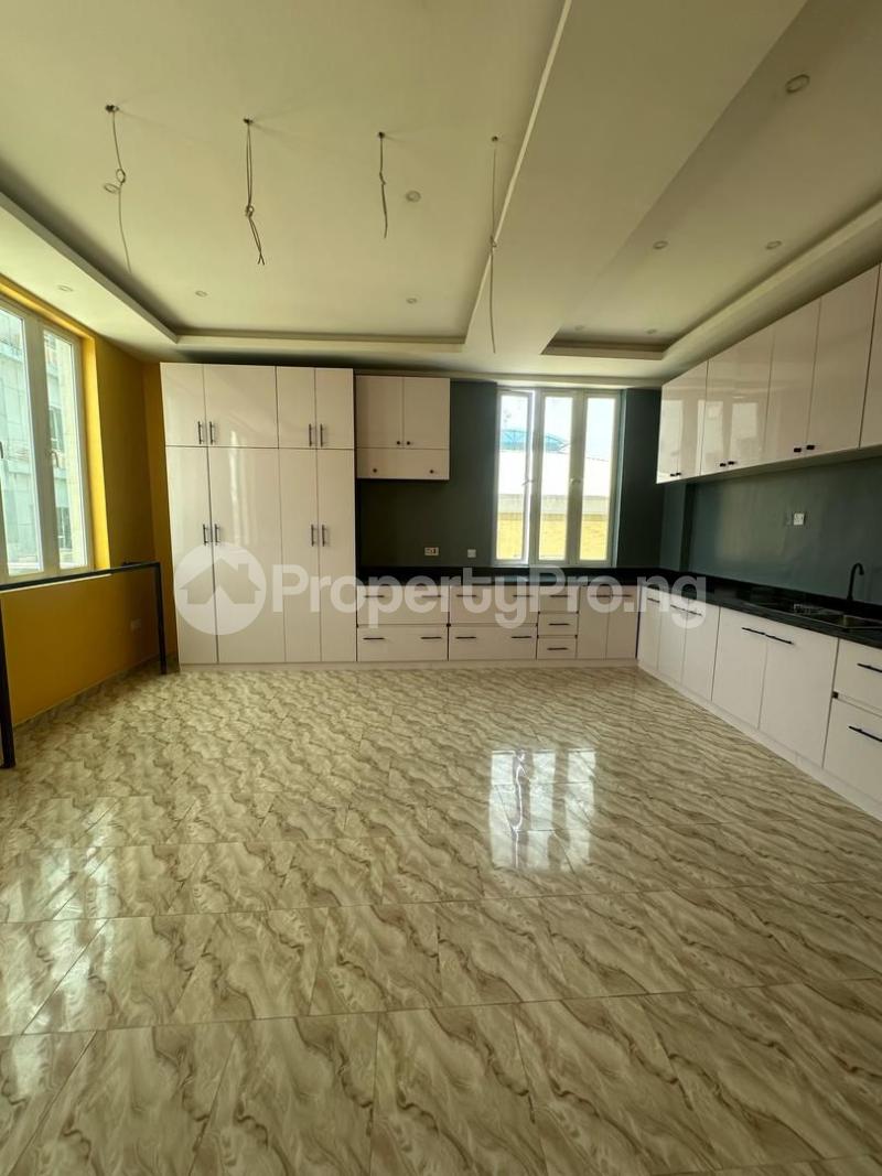 Commercial Property for rent Lekki Phase 1 Lekki Lagos