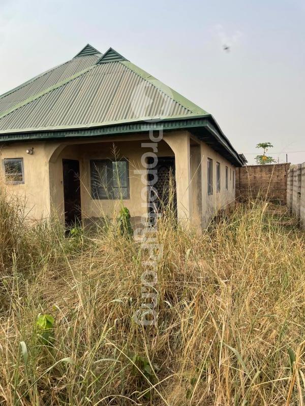 3 bedroom House for sale Apete Apete Ibadan Oyo