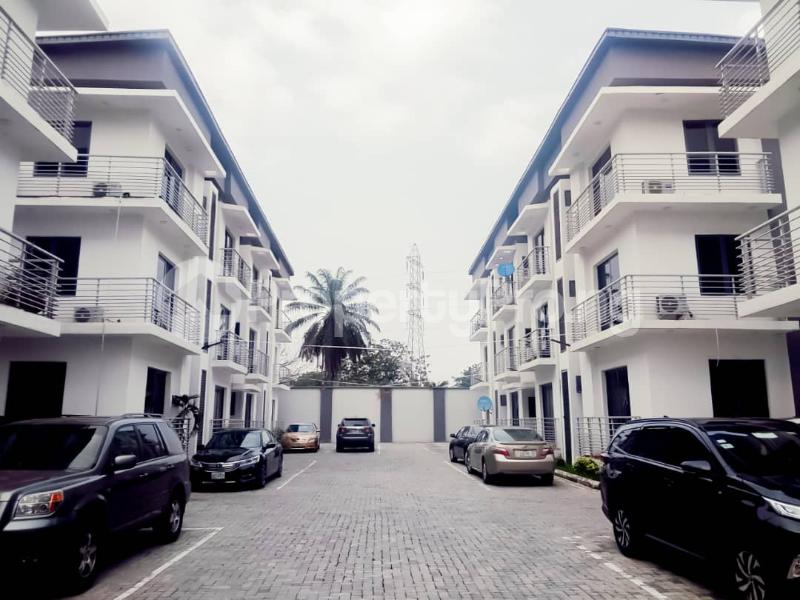 3 bedroom Flat / Apartment for shortlet Maryland Ikeja Lagos