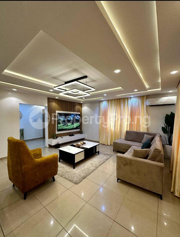 4 bedroom House for shortlet Off Hunponu Wuse Lekki Phase 1 Lekki Lagos