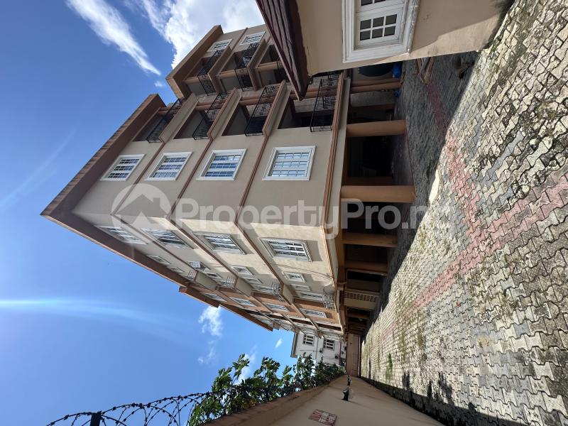 3 bedroom Flat / Apartment for rent Victoria Island Lagos