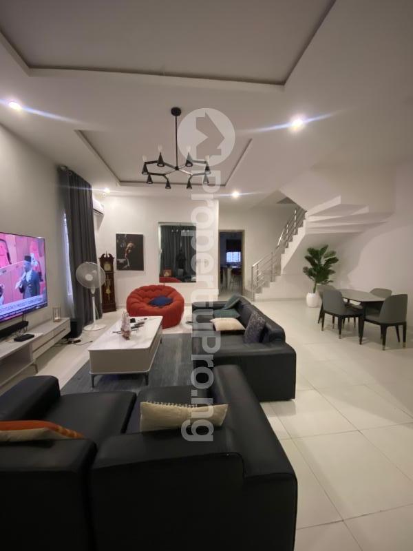 4 bedroom House for rent orchid Lekki Lagos