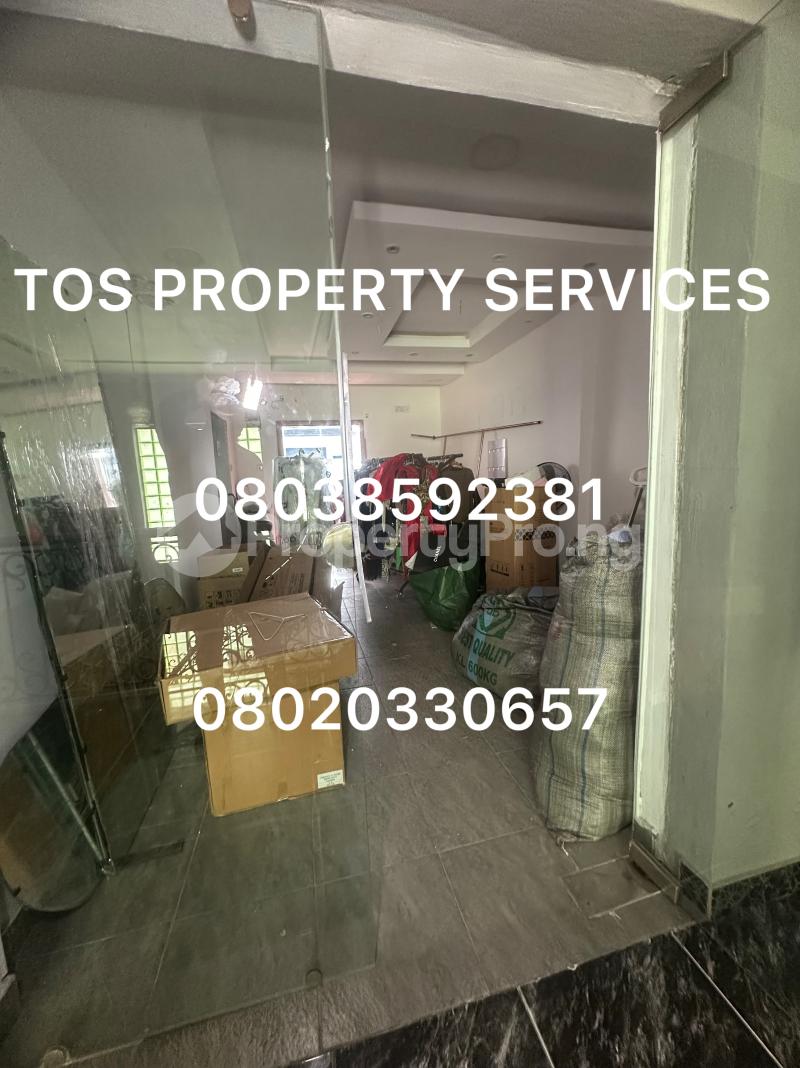 Commercial Property for rent Situated On A Busy Commercial Road, Lekki Phase 1 Lekki Lagos - 0