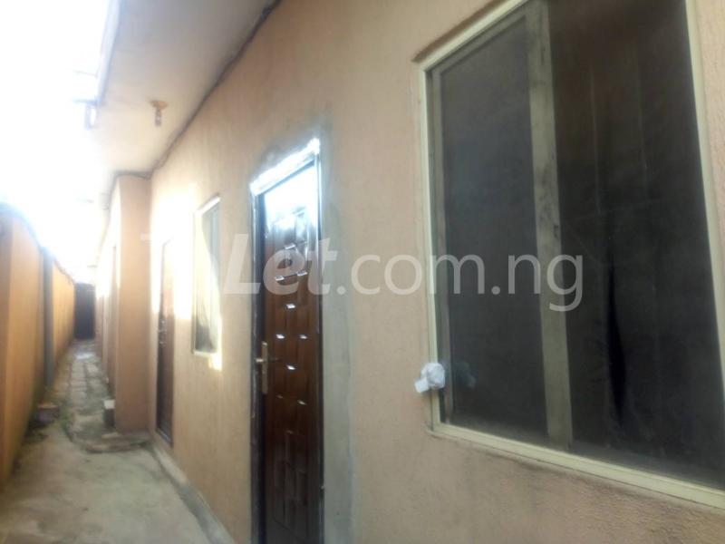 1 bedroom Flat / Apartment for rent   Ajayi road Ogba Lagos