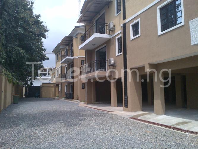 3 bedroom House for rent Ikeja Gra Ikeja Ikeja Lagos