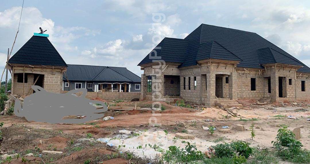 4 bedroom House for sale Uroho 3, Off Sapele Road Bypass, Benin City Central Edo - 0