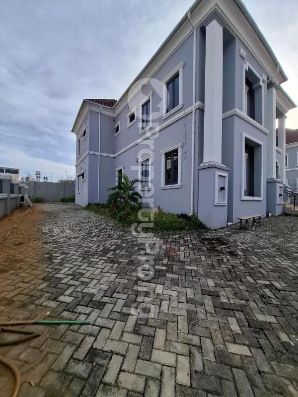 5 bedroom House for rent Guzape Abuja