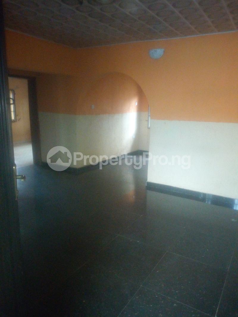 2 bedroom House for rent Before Ologuneru, Ajadi / Unity 2mins To The Main Road Eleyele Ibadan Oyo