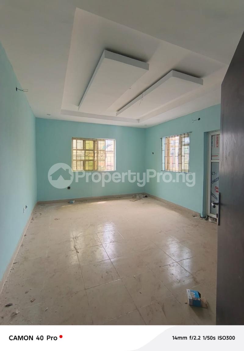 2 bedroom Flat / Apartment for rent Buknor, Isolo, Lagos Isolo Lagos