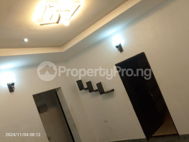 2 bedroom Flat / Apartment for rent Abule-Oja Yaba Lagos - 9