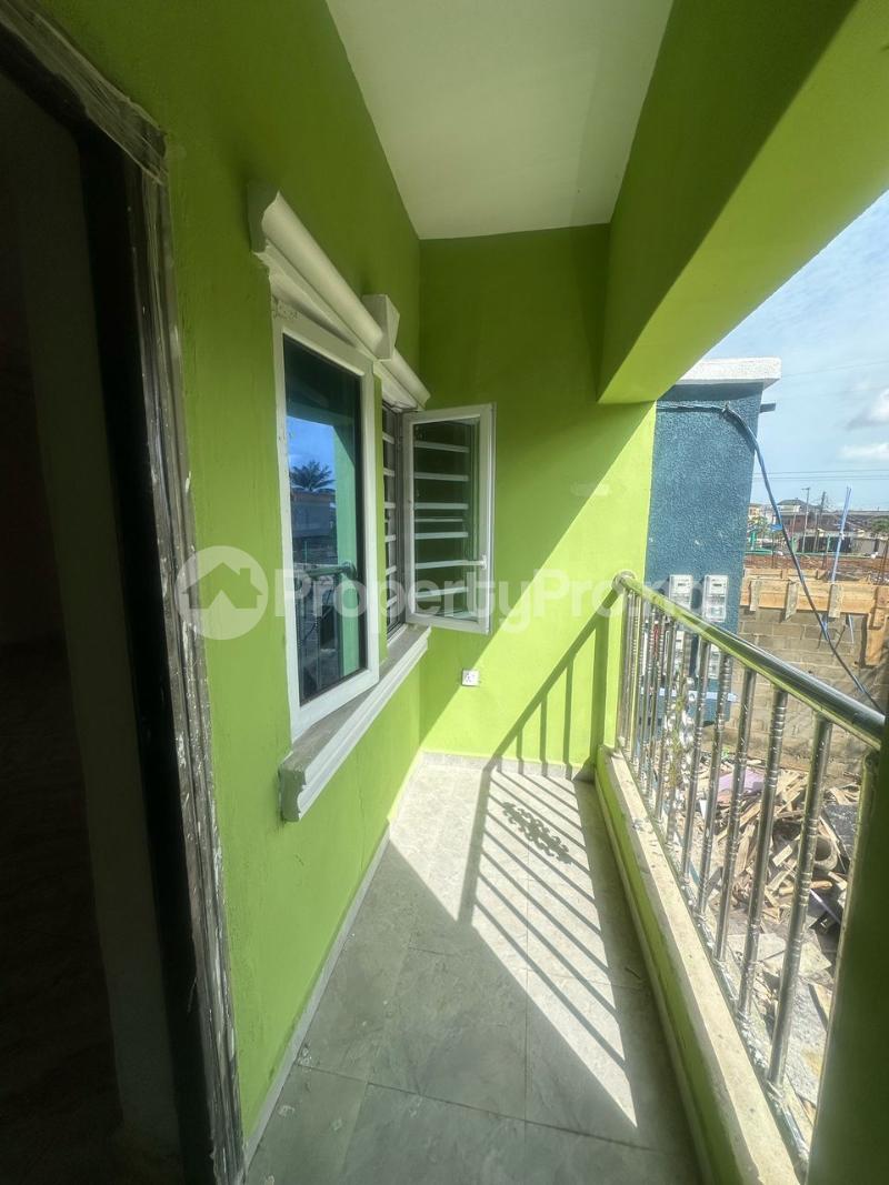 2 bedroom Flat / Apartment for rent Surulere Lagos