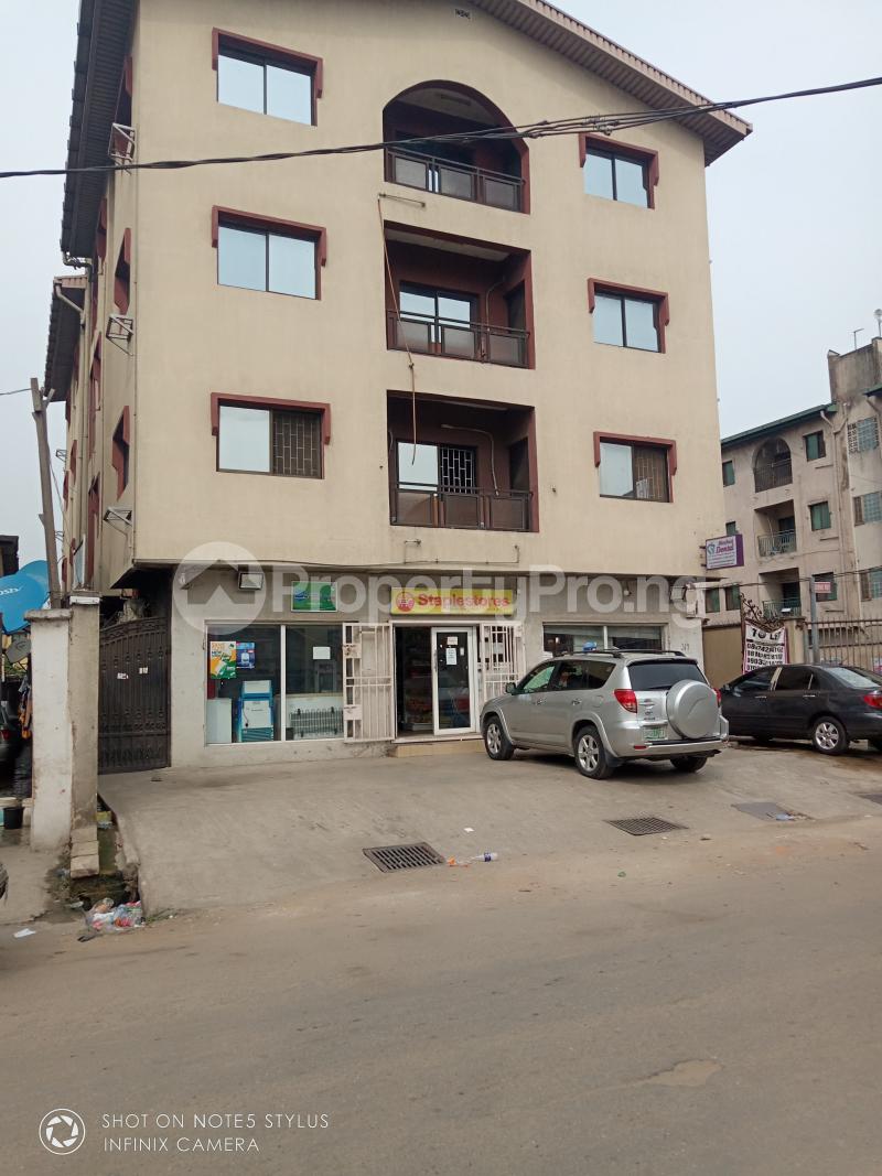 3 bedroom Commercial Property for rent Alagomeji Alagomeji Yaba Lagos
