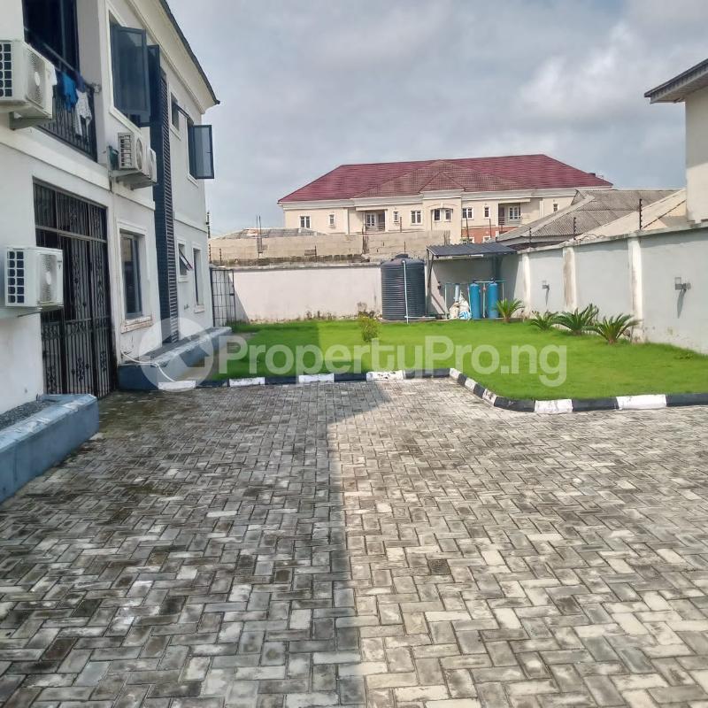 3 bedroom Flat / Apartment for rent Ologunfe Awoyaya Ajah Lagos