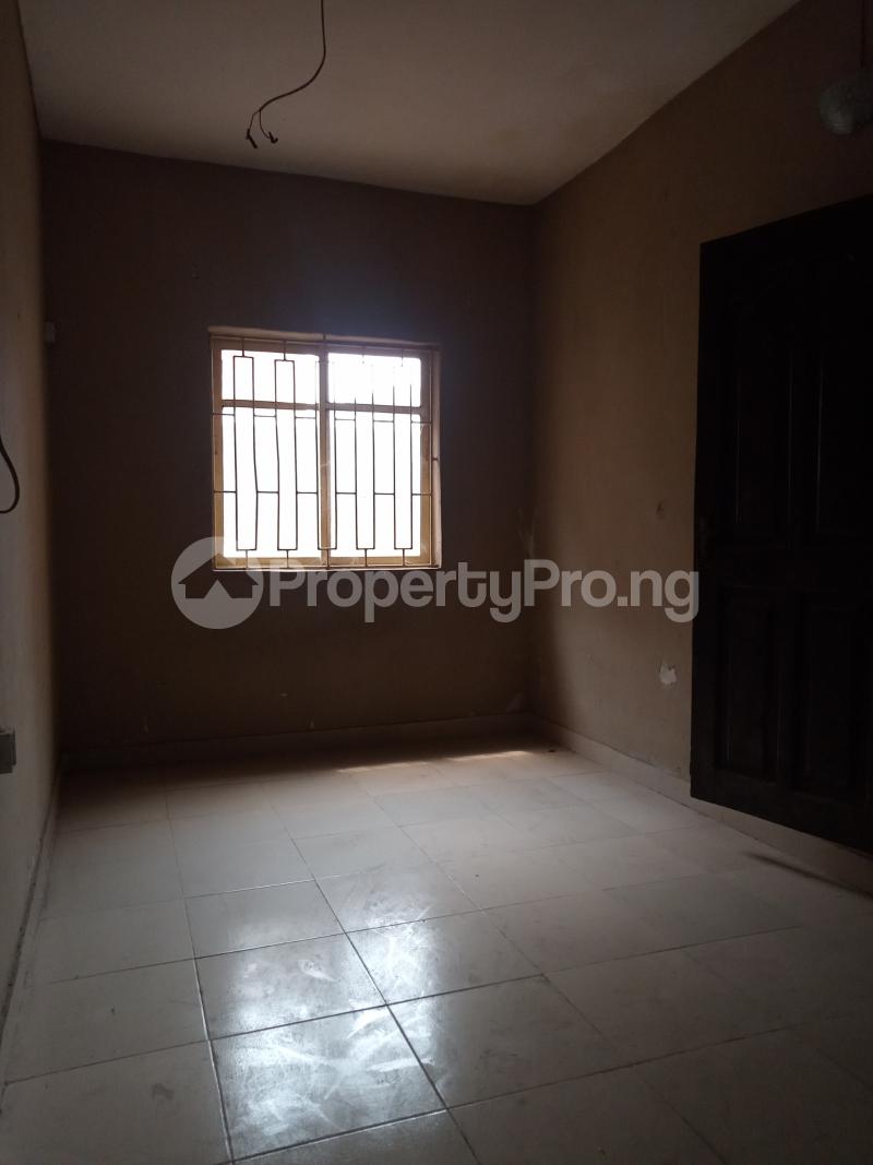 3 bedroom Flat / Apartment for rent Onipan Onipanu Shomolu Lagos