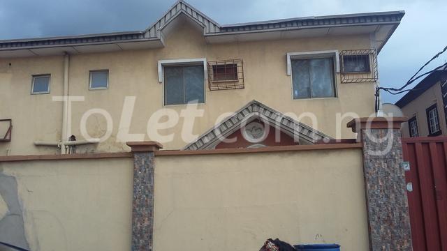 3 bedroom Flat / Apartment for rent 5 Ayoola Street, Off Bola Arowolo Street, Atunrase Medina Gbagada Lagos