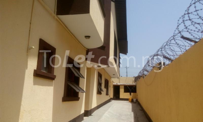 3 bedroom Flat / Apartment for rent Fatai Lapade Street, Omole phase 2 Ojodu Lagos