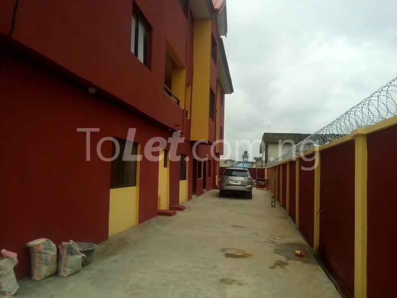 3 bedroom Flat / Apartment for rent Off Ogunlana Street Egbeda Alimosho Lagos