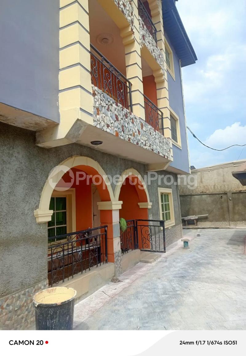 3 bedroom Flat / Apartment for rent Palace Estate Owolabi junction Okota Lagos