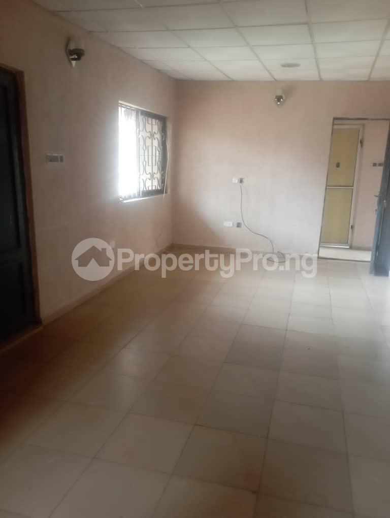 3 bedroom House for rent No 9, Temidayo Street Ajadi Nnpc Bus Stop Ologuneru Ibadan north west Ibadan Oyo