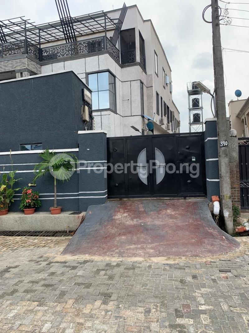 3 bedroom Flat / Apartment for rent Millenuim/UPS Gbagada Lagos