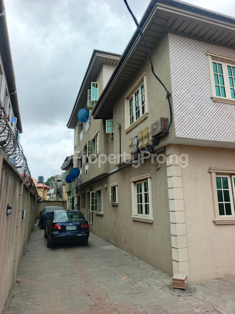 3 bedroom Flat / Apartment for rent Iyana Oworo Oworonshoki Gbagada Lagos