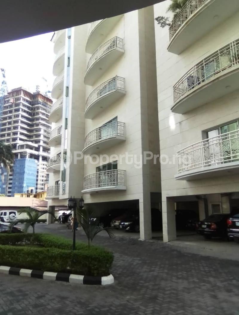 4 bedroom Flat / Apartment for sale Off Bourdillion Road, Ikoyi Lagos