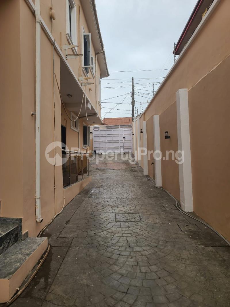 4 bedroom House for rent Magodo GRA Phase 2 Kosofe/Ikosi Lagos