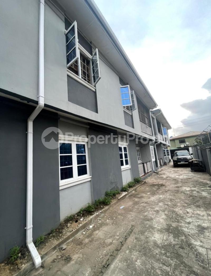 3 bedroom Flat / Apartment for rent Adebola Ojomu Str, Aguda Surulere Lagos