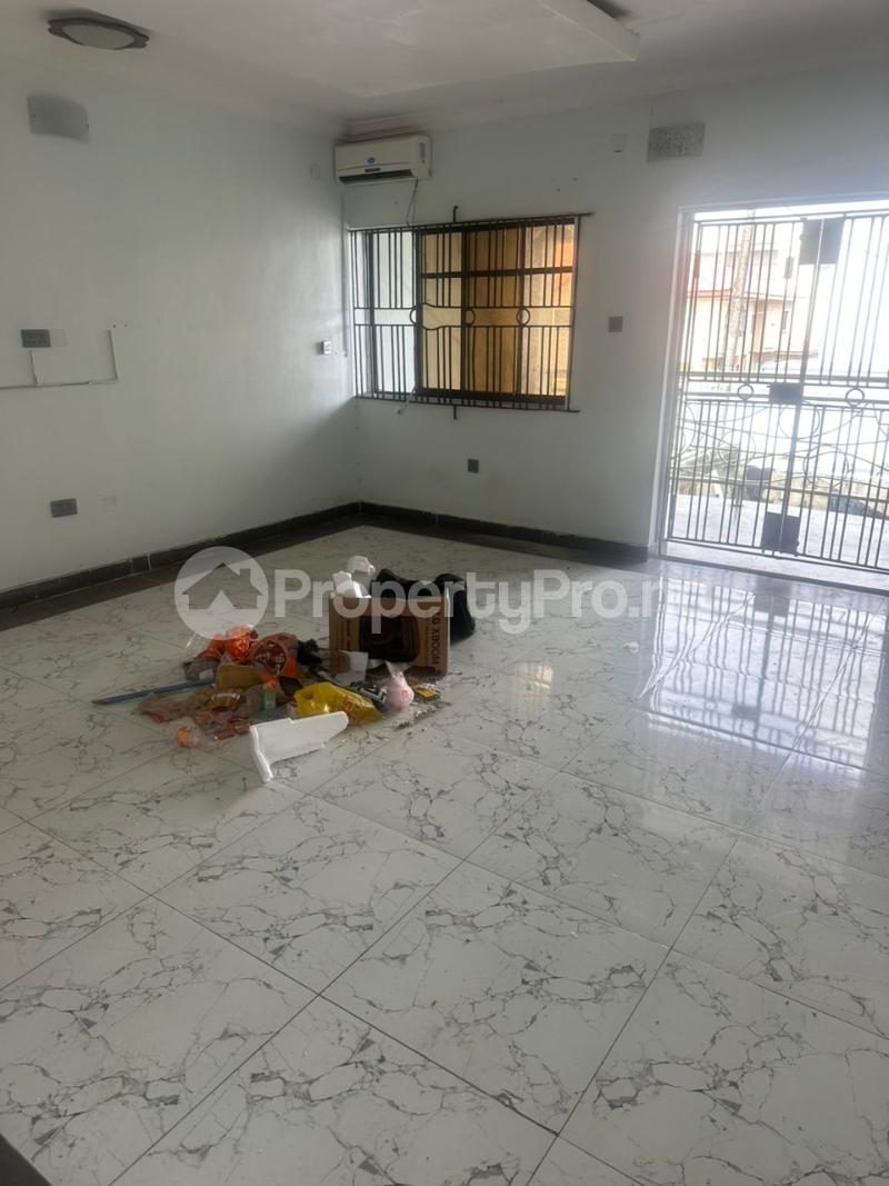 3 bedroom Flat / Apartment for rent Ajah Lekki Phase 2 Lekki Lagos
