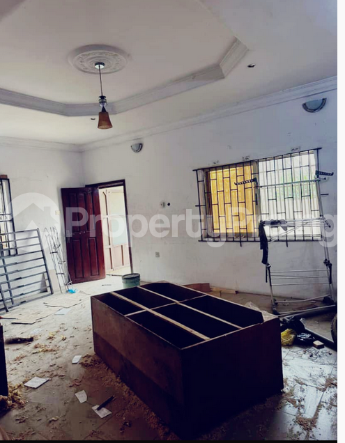 3 bedroom House for rent  Soluyi Gbagada Lagos