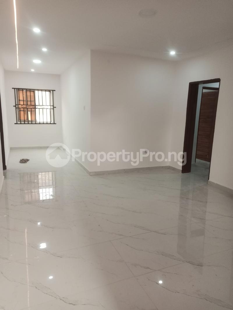 3 bedroom Flat / Apartment for rent Estate Soluyi Gbagada Lagos