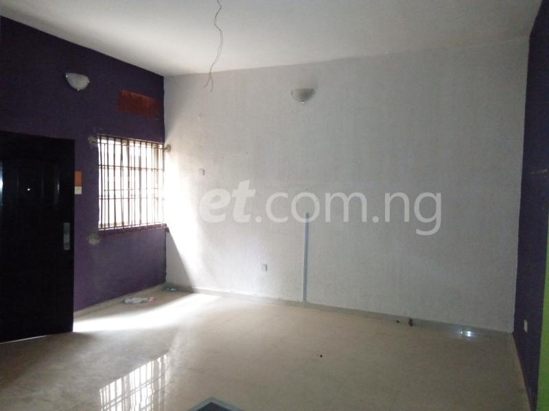 3 bedroom Flat / Apartment for rent Okulaja Str, Pedro Phase 1 Gbagada Lagos