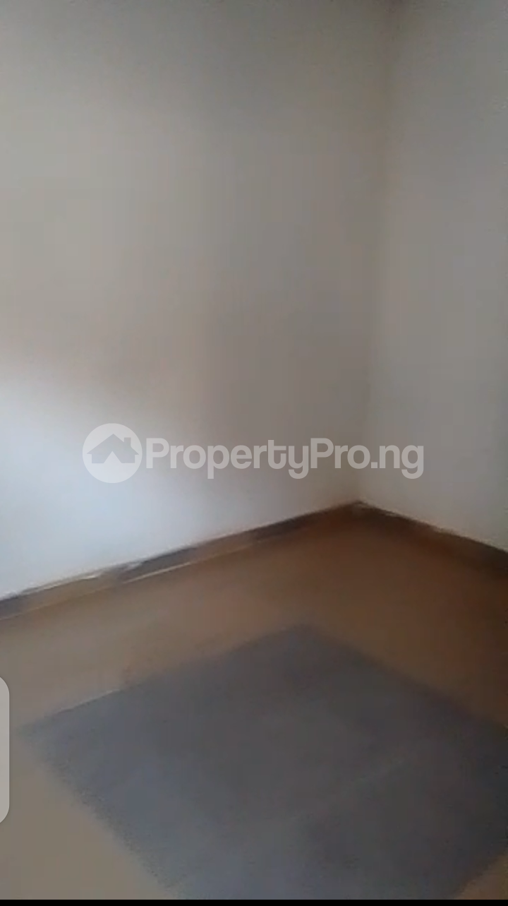 1 bedroom Flat / Apartment for rent Bariga Yaba Lagos
