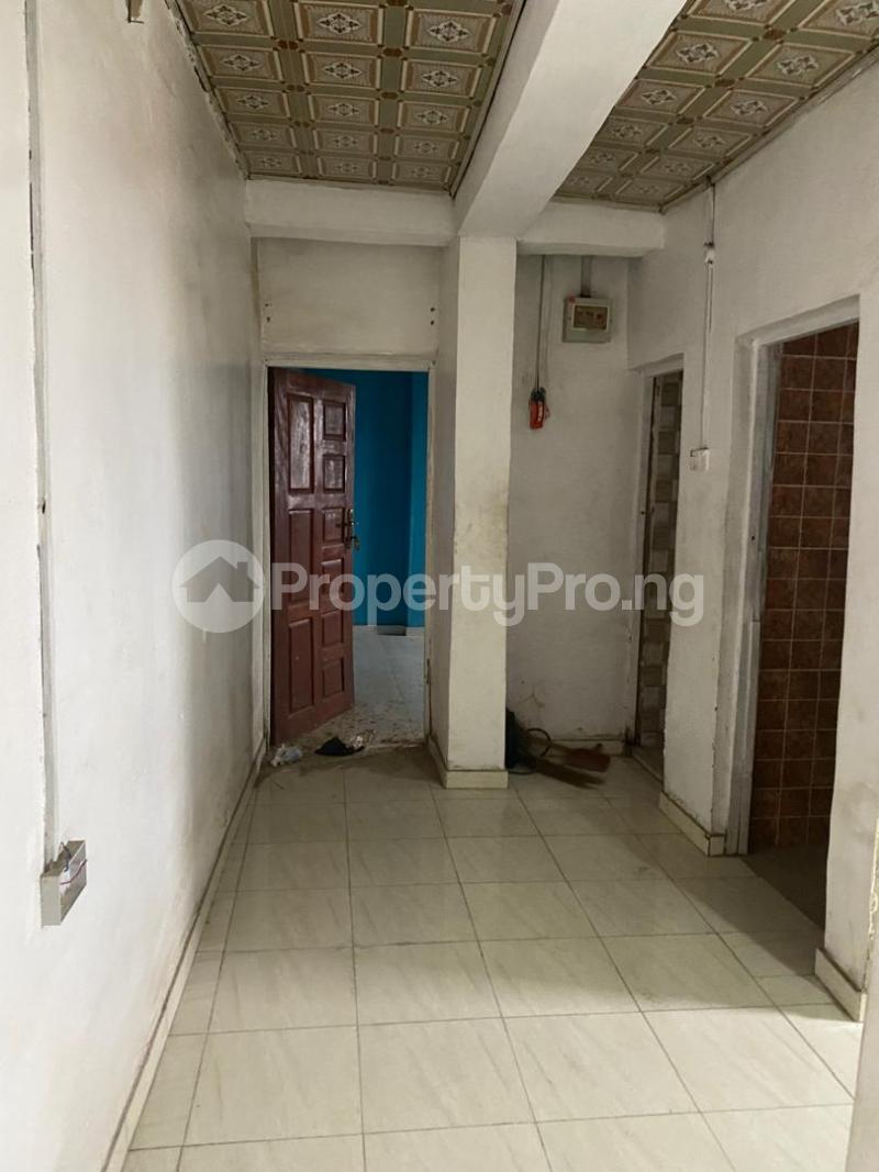 1 bedroom Flat / Apartment for rent Onipanu Shomolu Lagos