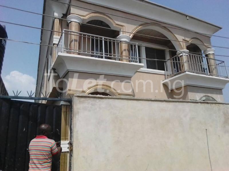 1 bedroom Flat / Apartment for rent Olaiya Street, Off Oyadiran Estate, Makoko Sabo Yaba Lagos