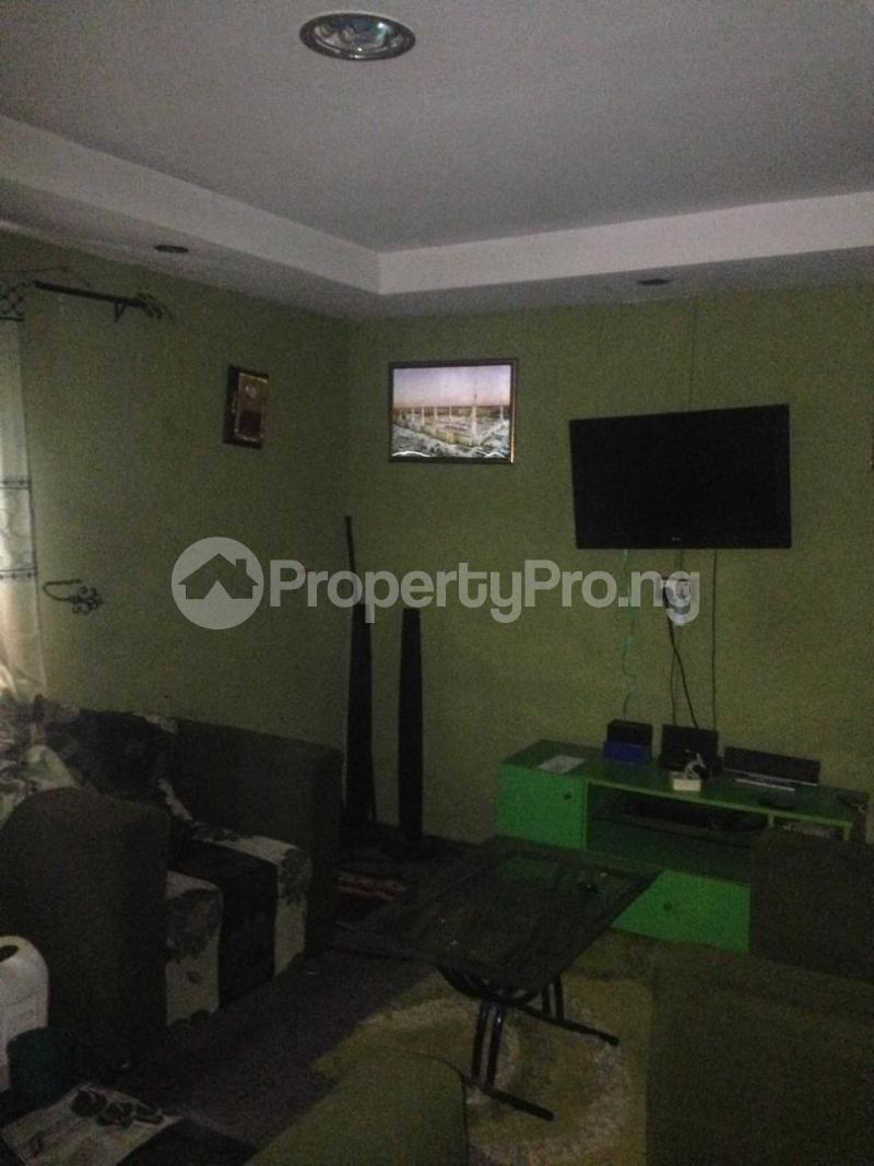 1 bedroom Flat / Apartment for rent Odugbemi Str, Olojojo Bustop Oworonshoki Gbagada Lagos - 2