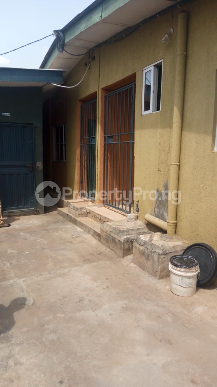 1 bedroom Flat / Apartment for rent   Akowonjo Alimosho Lagos