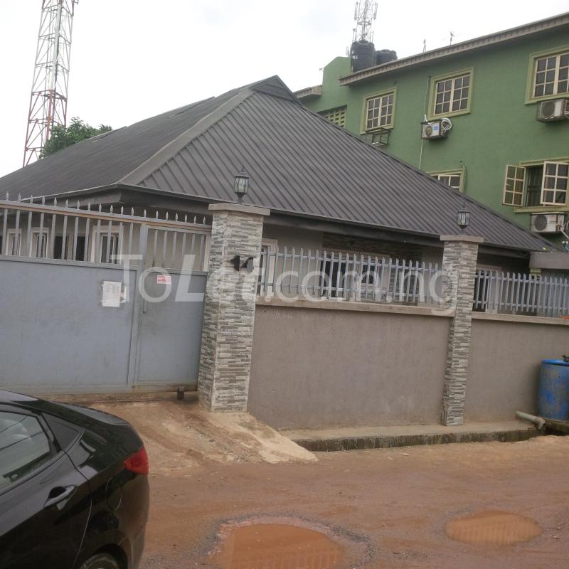 1 bedroom Flat / Apartment for rent Off Morocco Road Yaba Yaba Lagos