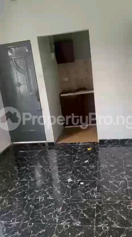 1 bedroom Flat / Apartment for rent Off Market Street Shomolu Lagos