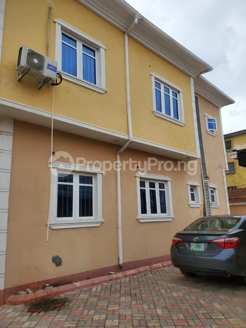 3 bedroom Flat / Apartment for rent Oni Street Randle Avenue Surulere Lagos