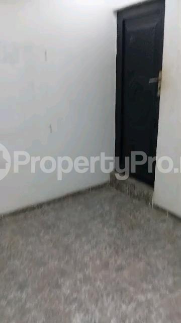 1 bedroom Flat / Apartment for rent Off Market Street Shomolu Lagos