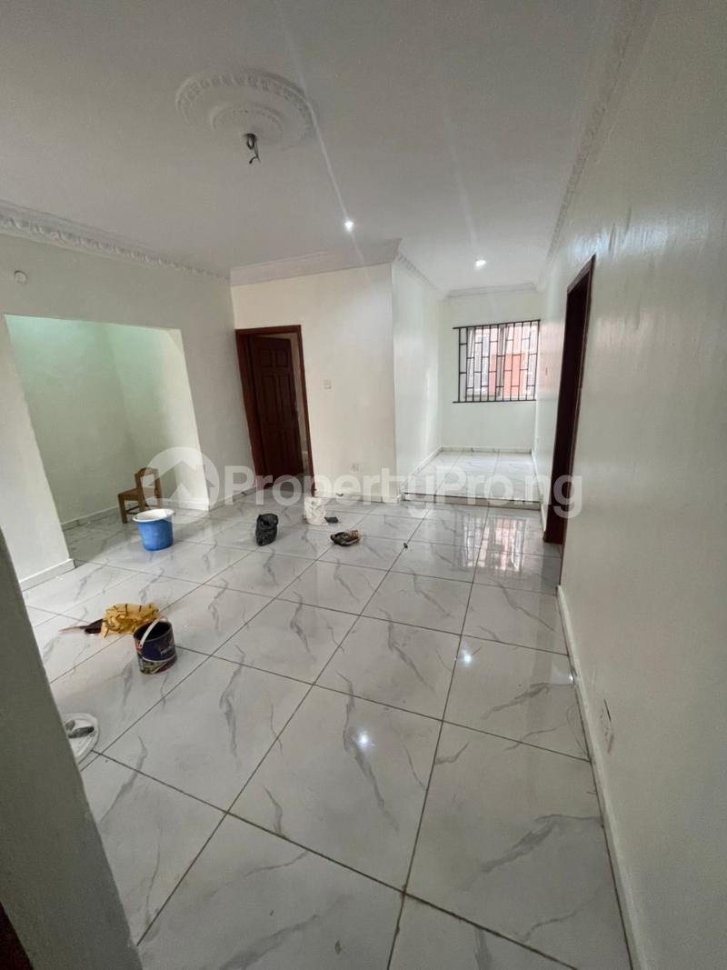 2 bedroom House for rent Mende Maryland Lagos
