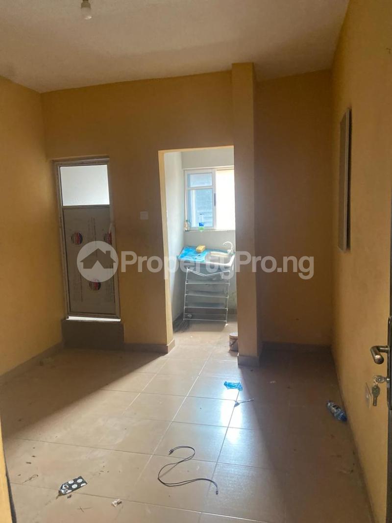 1 bedroom Flat / Apartment for rent Abule-Ijesha Yaba Lagos