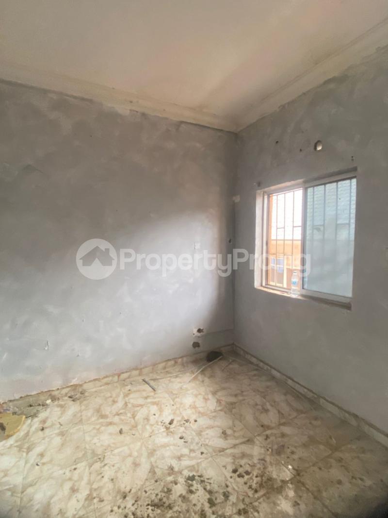 1 bedroom Flat / Apartment for rent Somolu Fola Agoro Yaba Lagos
