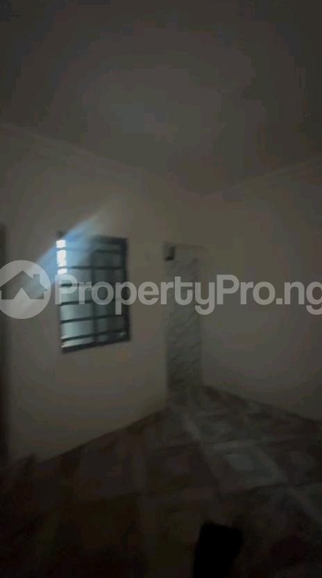 1 bedroom Flat / Apartment for rent Off Market Street Shomolu Lagos Shomolu Lagos