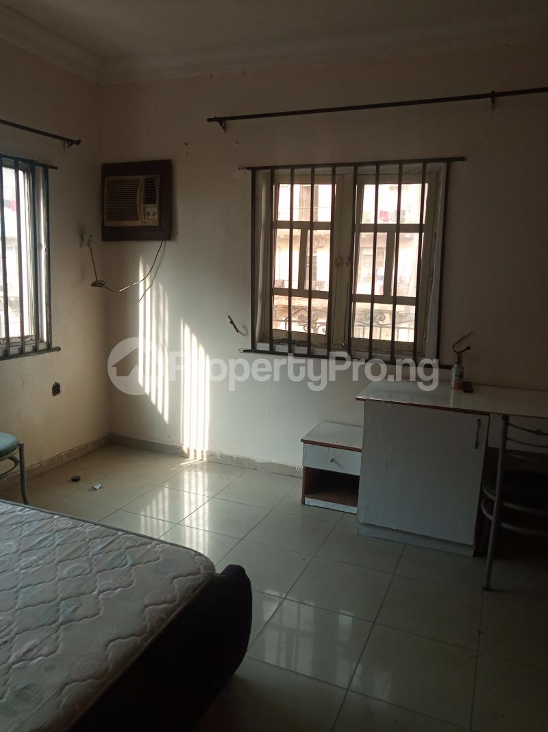 1 bedroom Flat / Apartment for rent Fadeyi, Jibowu Yaba Lagos - 0