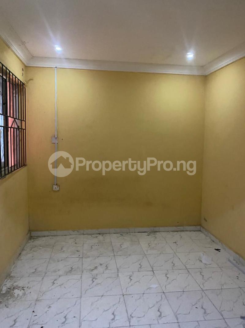 1 bedroom Flat / Apartment for rent  Fola Agoro Yaba Lagos